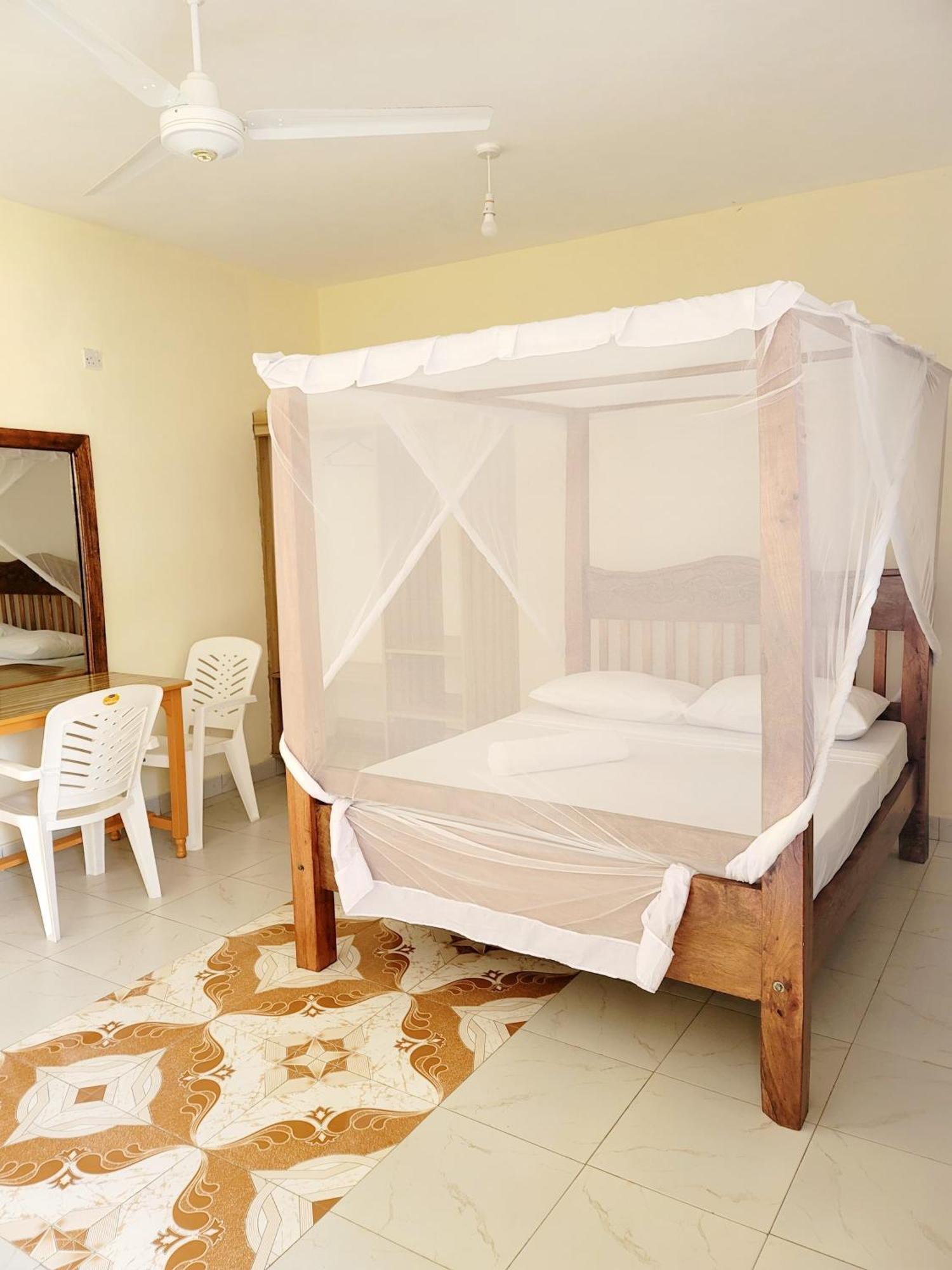 Casuarina Lounge Malindi Exterior foto